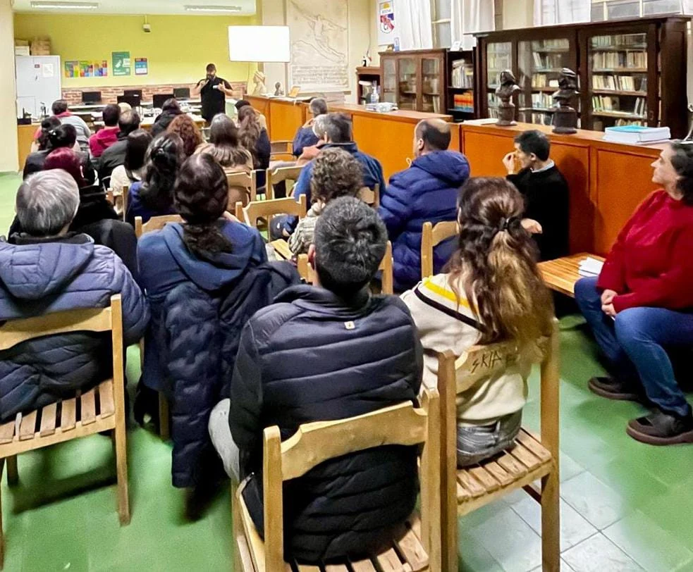 Encuentro participativo de NST con familias y una comunidad educativa