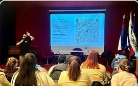 Exposición frente al público de un auditorio